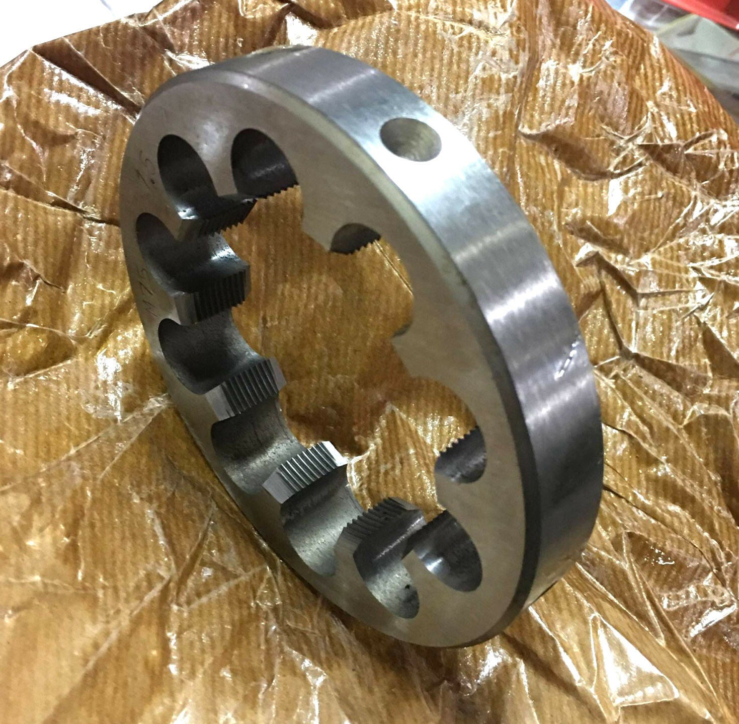90mm x 2 Metric Right hand Die M90 x 2.0mm Pitch [Die/1]