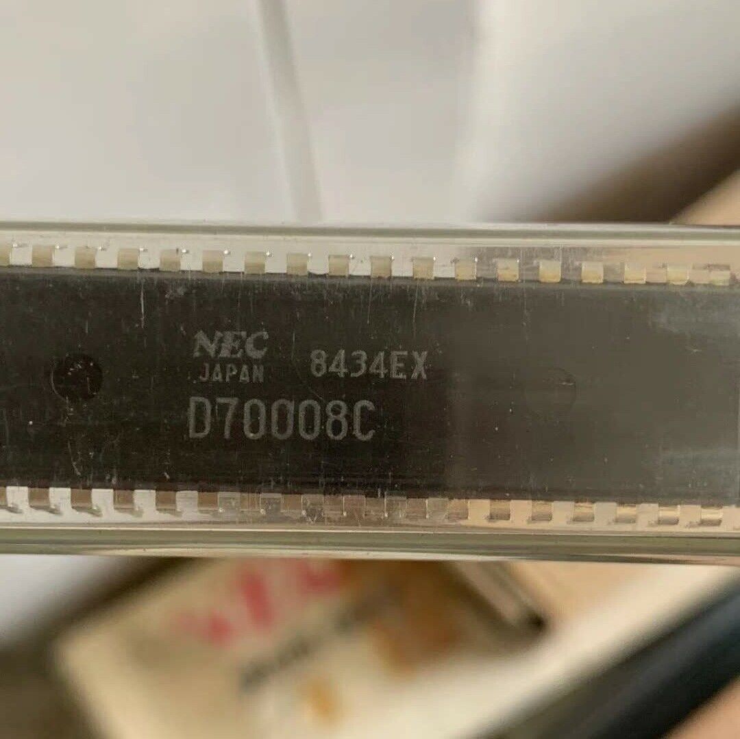 1PCS  IC NEC DIP-40 UPD70008C UPD70008 D70008C D70008