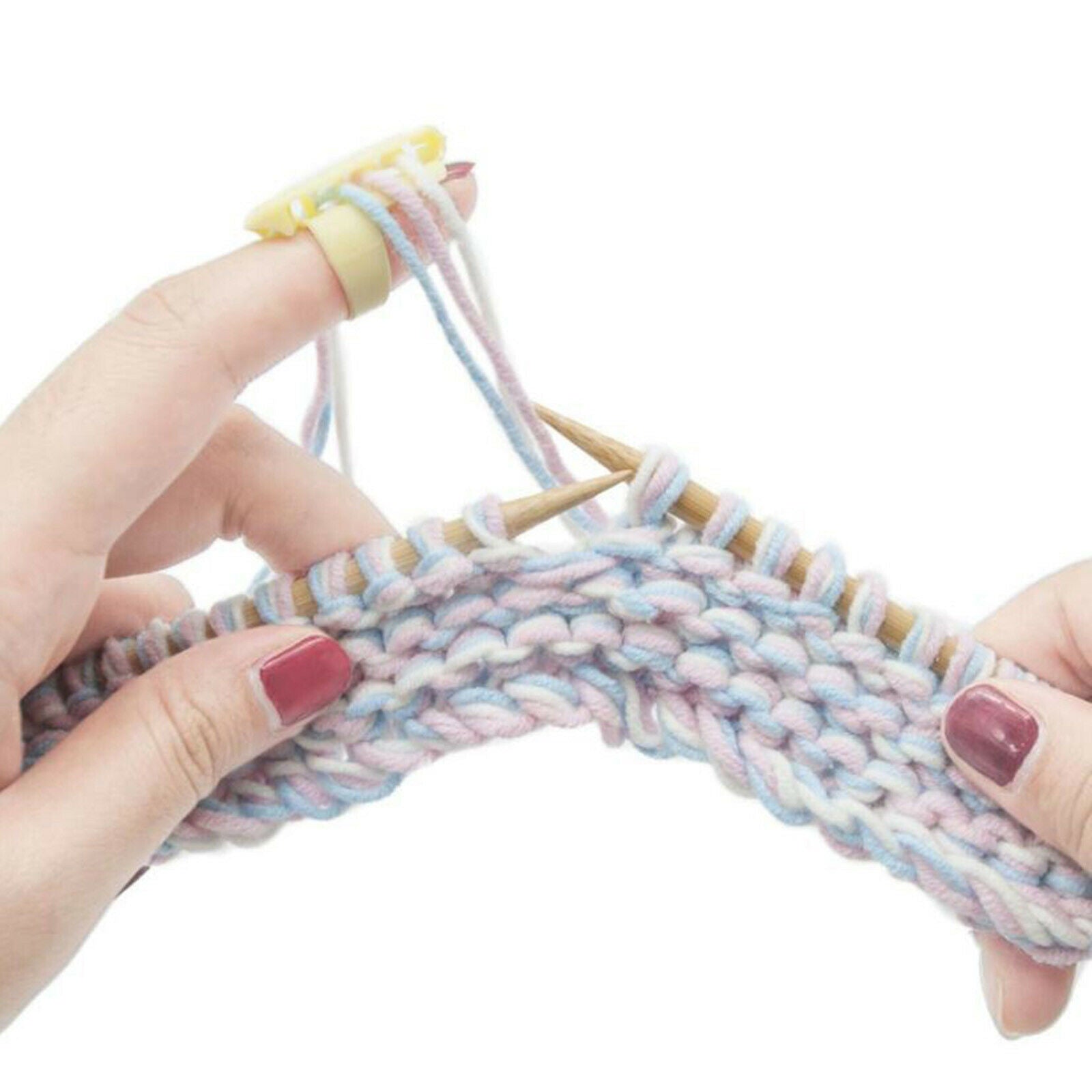 6x Finger Wear Thimble Yarn Guide Needle Thimble Plastic Ring Type Knitting Tool