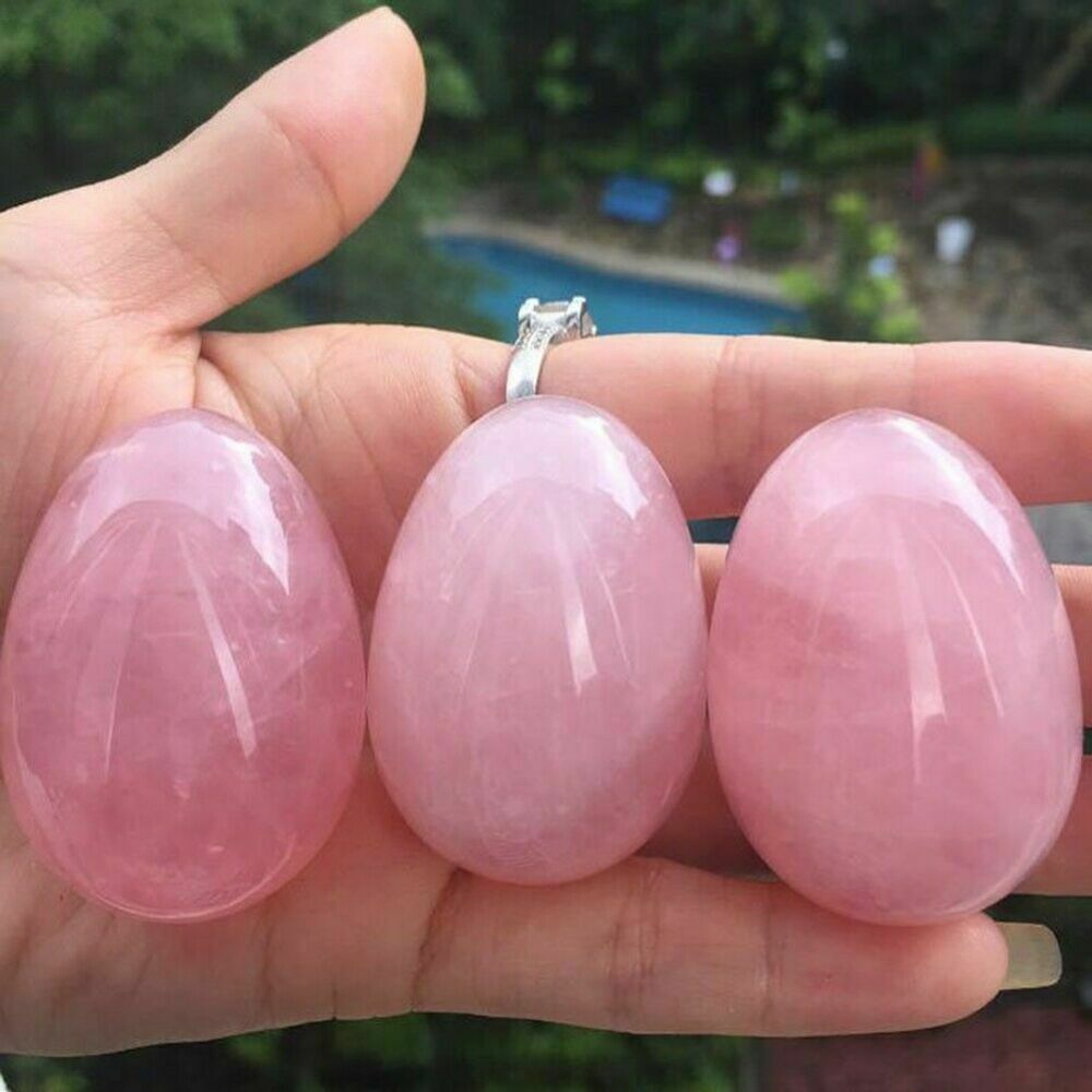 1PC 3cm Natural Rose Quartz Crystal Egg Ball Magic Sphere Healing Exercis Stone