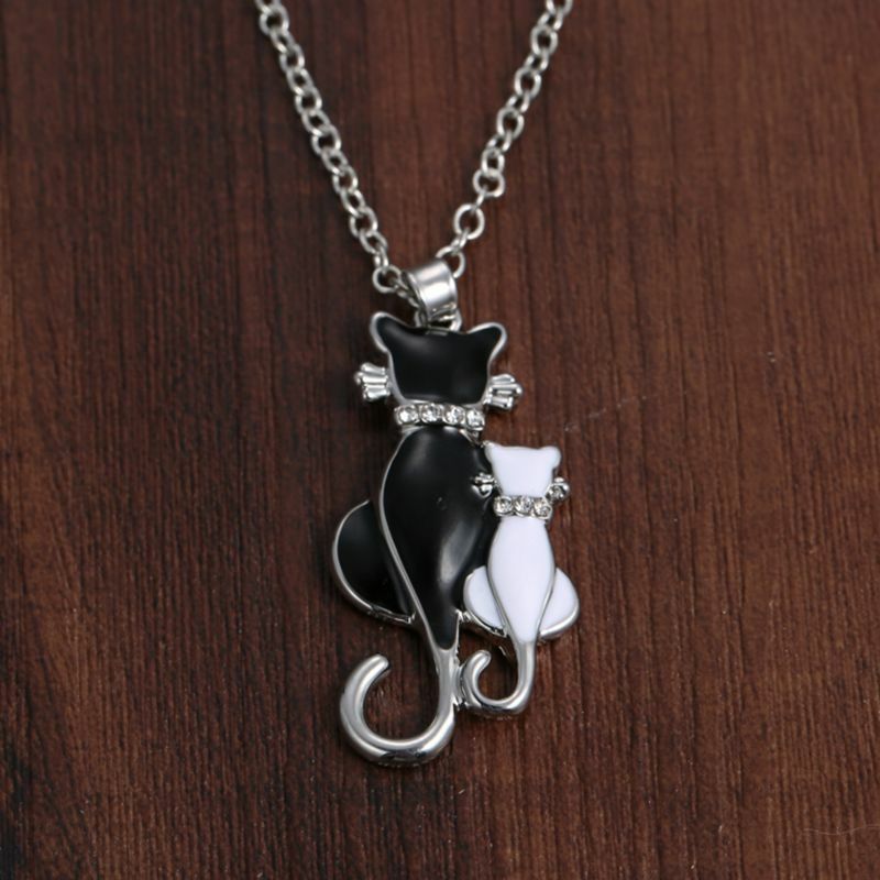 White & Black Mom & Child Cats Pendant Necklace Fashion Women Charm Gift