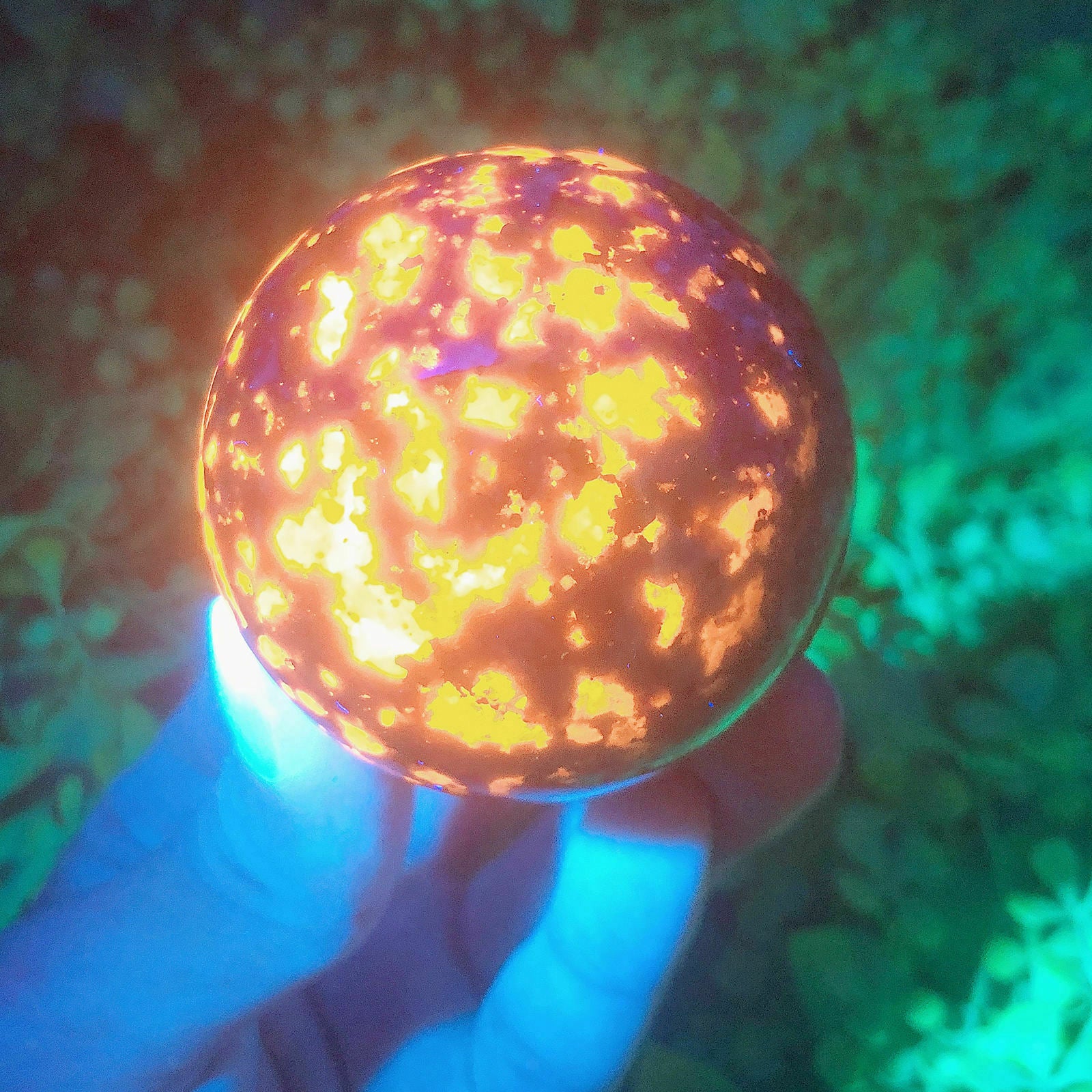 Natural Polished Energy Mineral Crystal Ball Flame Stone Ball for Aquarium