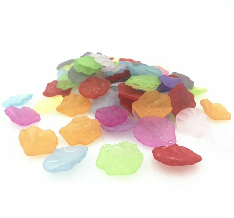 100pcs Mixed color leaf Pendant Acrylic Spacer Beads For Jewelry Making 20mm