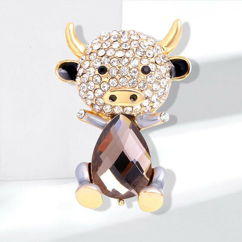 Fashion Enamel Cow Cartoon Crystal Brooch Pins Collar Badge Causal Party .l8