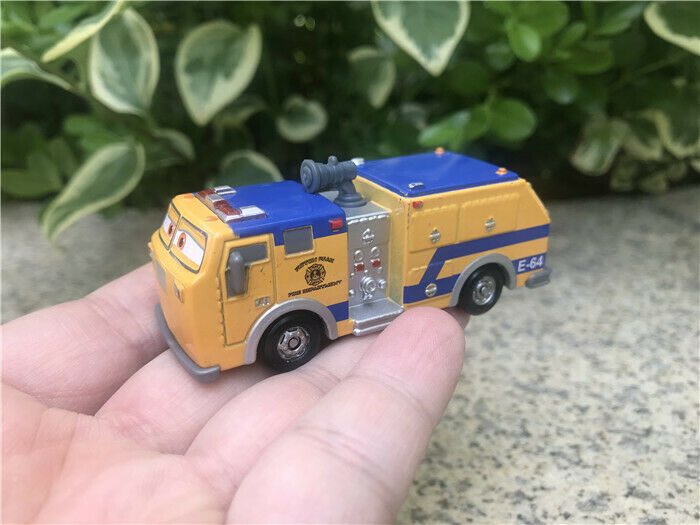 Tomica Disney Pixar Plane Fire & Rescue P-25 Pulaski Metal Vehicle No Package