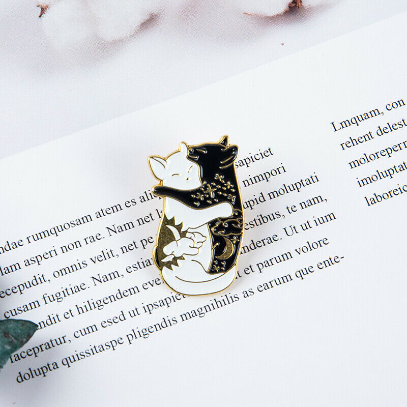 4Pcs Lovely Cat Enamel Pins Kitten Badge Brooch Bag Clothes Lapel Jewelry.l8