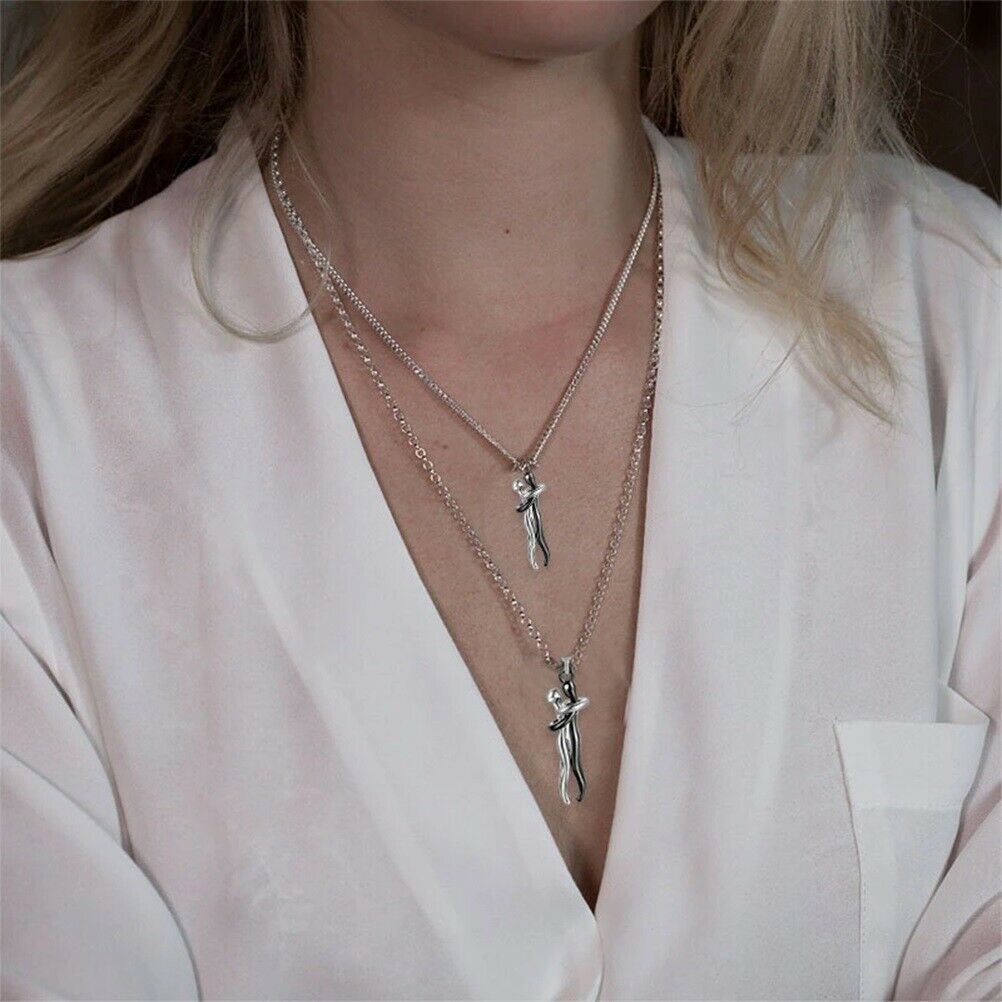 Couple Hugging Pendant Necklace Exquisite Lover Fashion Love Witness Jewelry