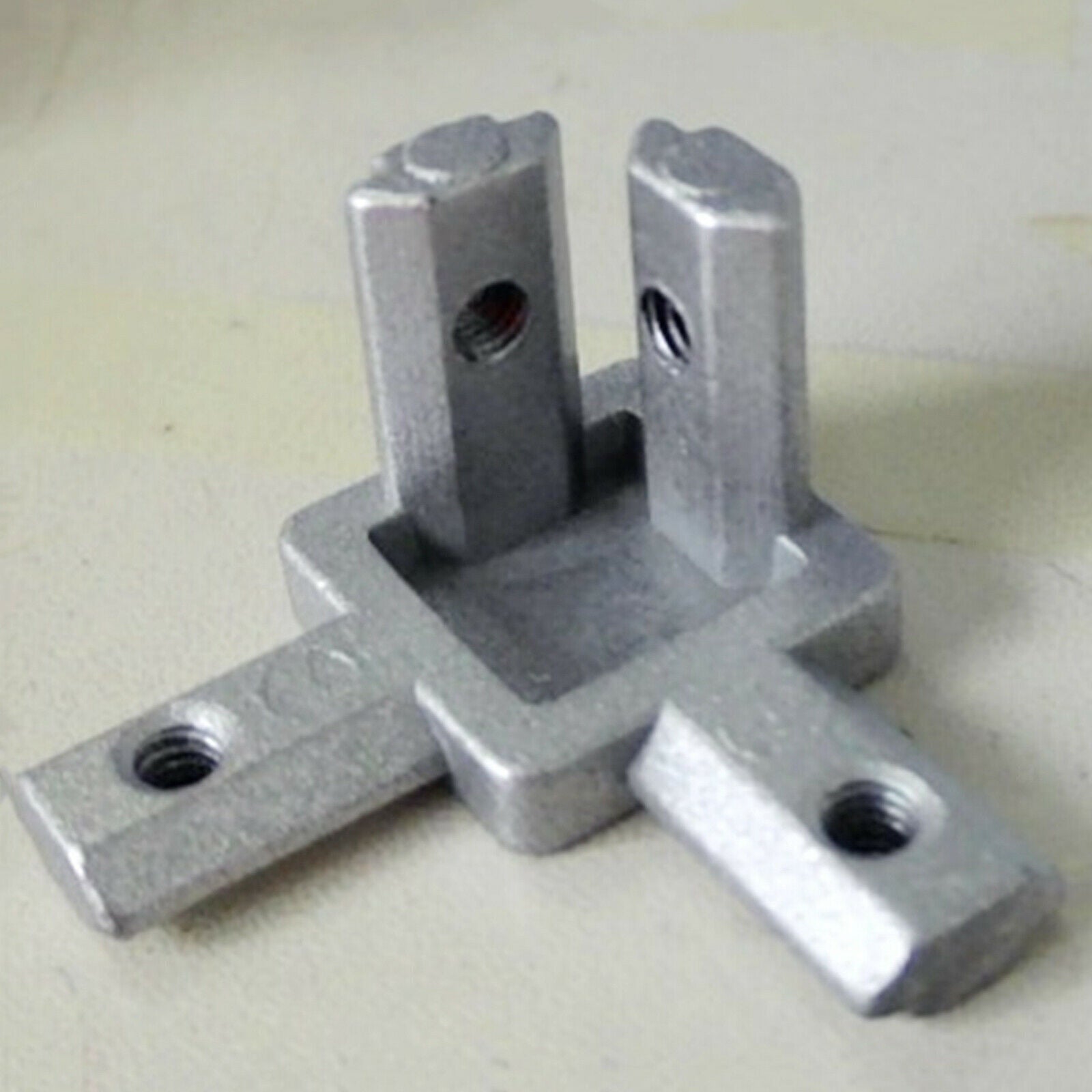 Aluminum T-Shaped 3-Way L-Shape 90 Â° Angle Inside EU 2020 Connector