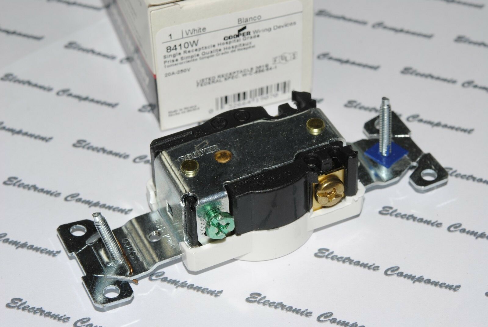 1pcs-COOPER WIRING 8410W Premium Hospital Single Receptacle 20A-250V Outlet