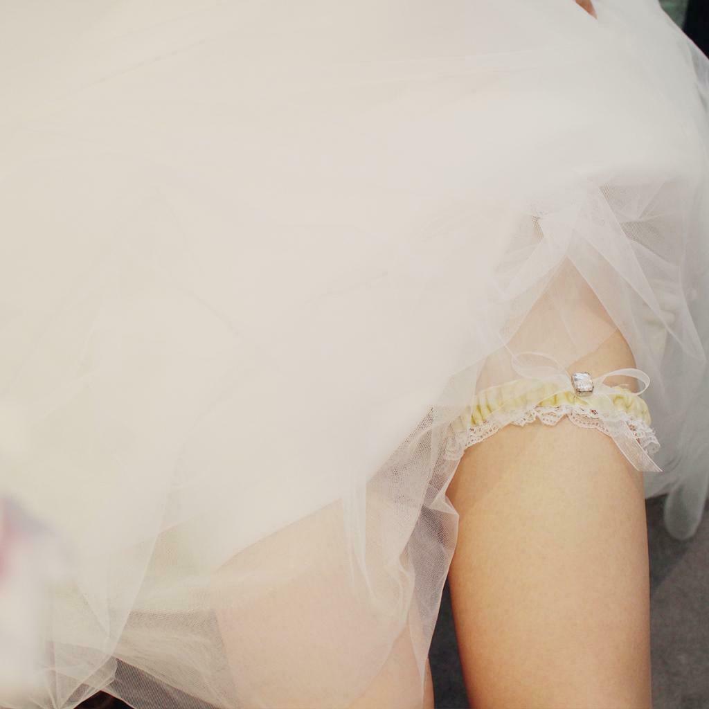 Womens Bridal Lace Leg Garter Belt Party Bowknot Thigh Strap Prom Costumes