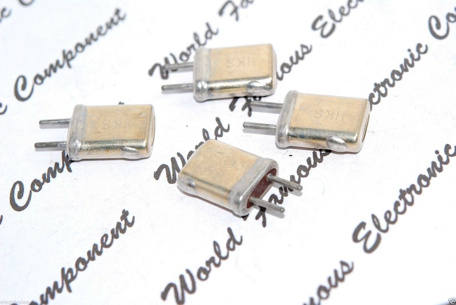 2pcs - HKS 28.045 MHZ Quartz Crystal Resonator / XTAL