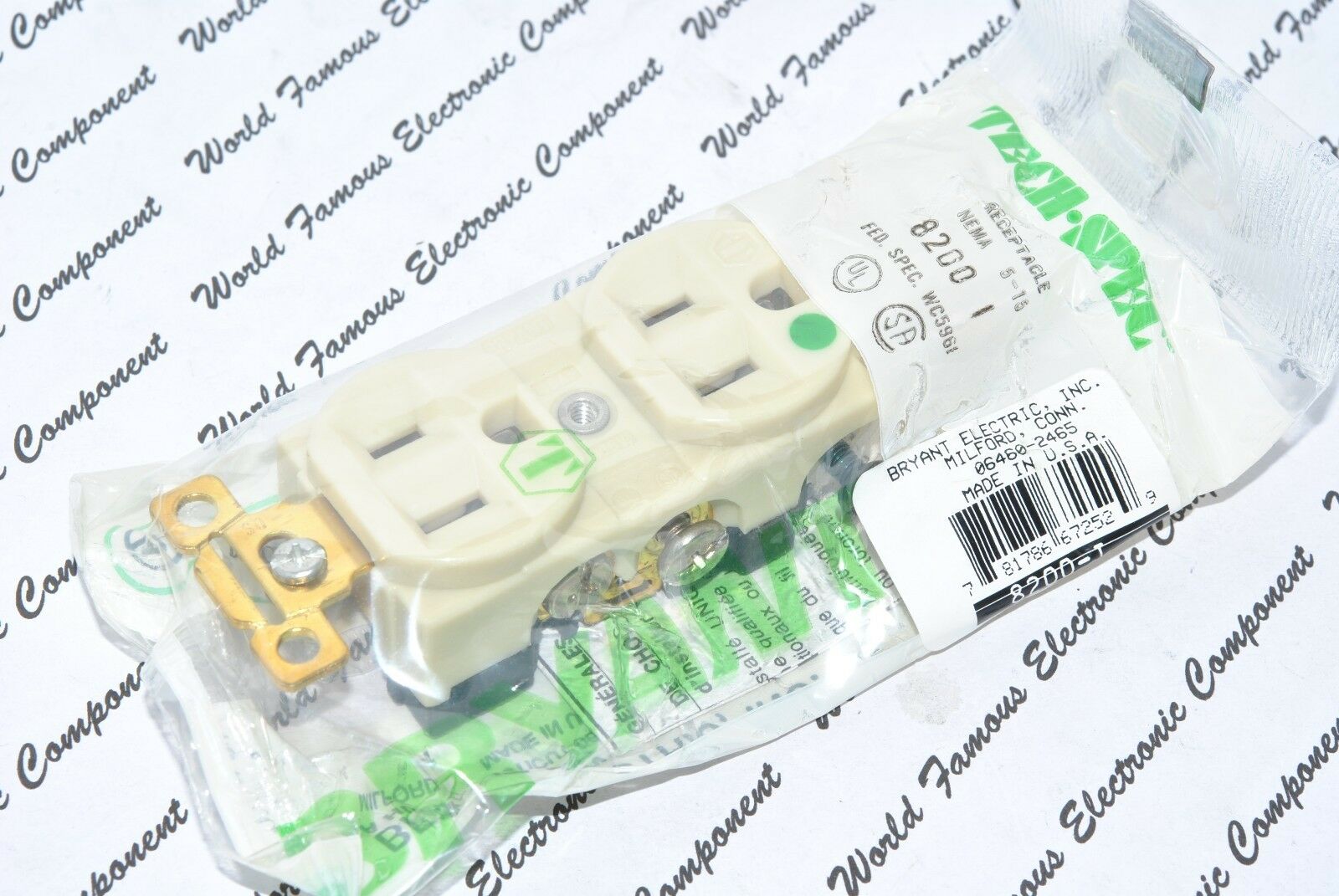 1pcs- BRYANT 8200I 2P-3W Hosptial Duplex Receptacle / Outlet 15A 125V NEMA 5-15R