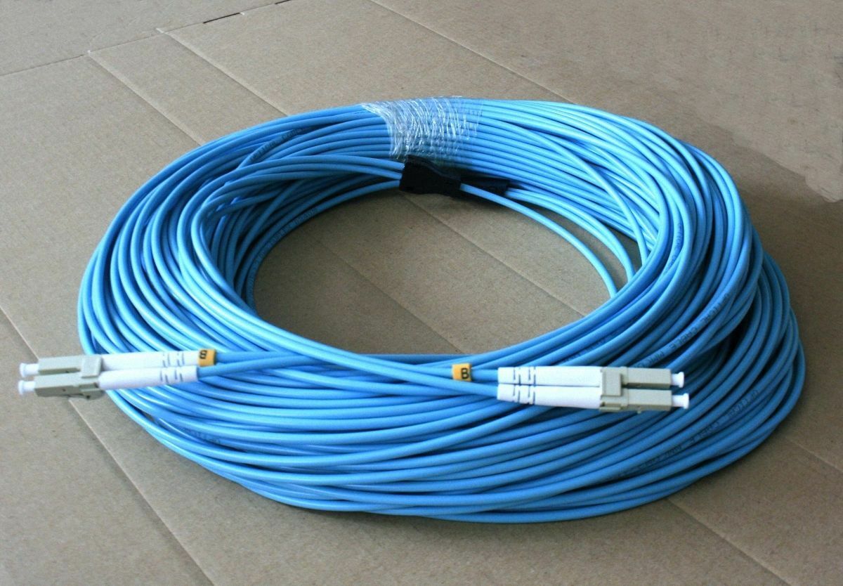 60M Armored cable / Fiber Patch Cord,LC to LC,3.0mm,MM 50/125,duplex [M1]