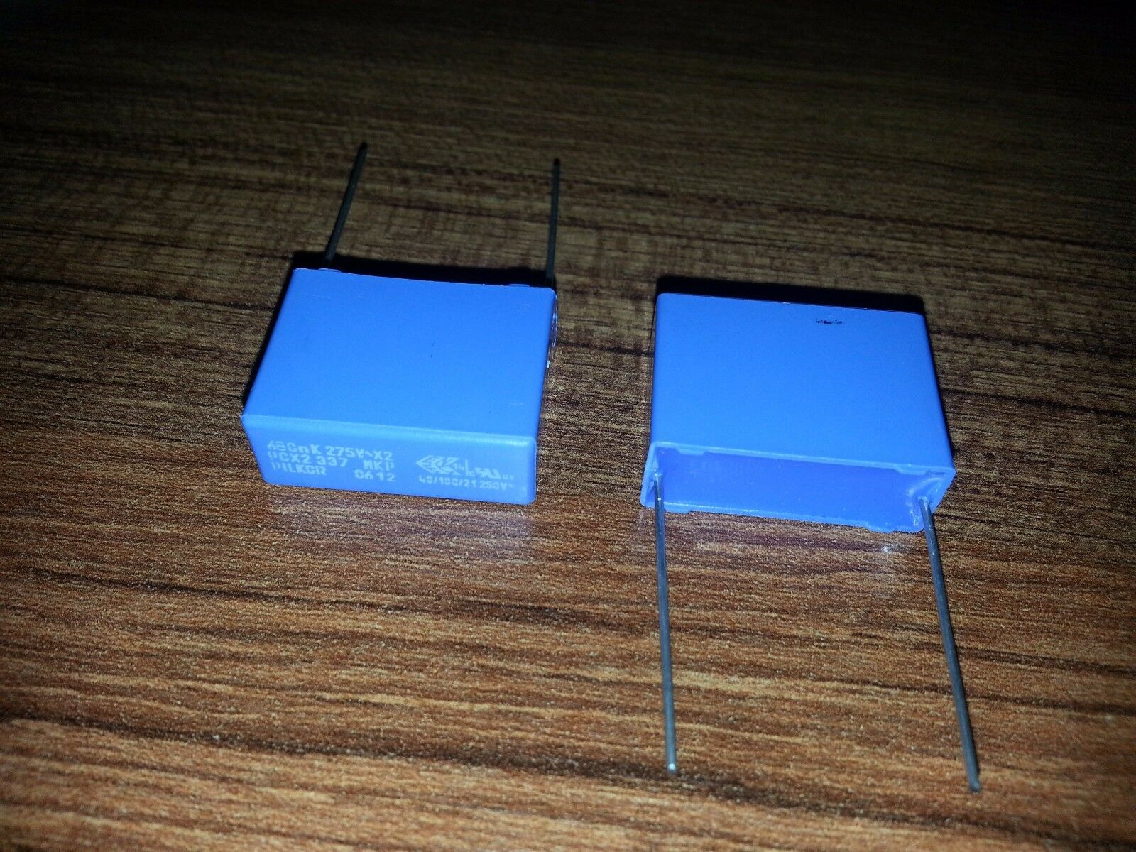 2pcs NEW PILKOR 680nF 0.68uF 250VAC 275V AC MKP PCX2 337 HQ AUDIO RFI CAPS ROHS!