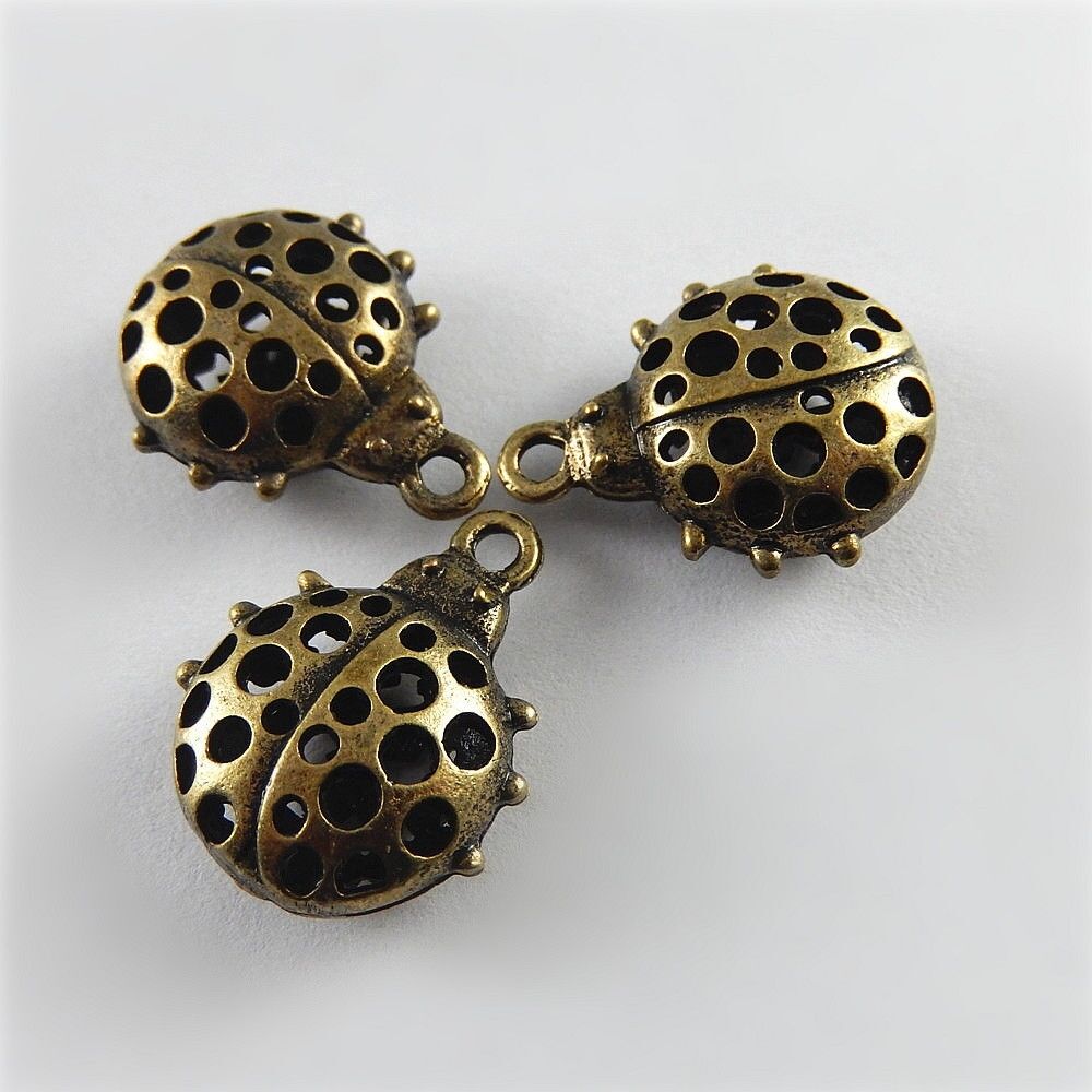 15pcs Antiqued Bronze Zinc Alloy Hollow Ladybug Charms Necklace Pendant Findings
