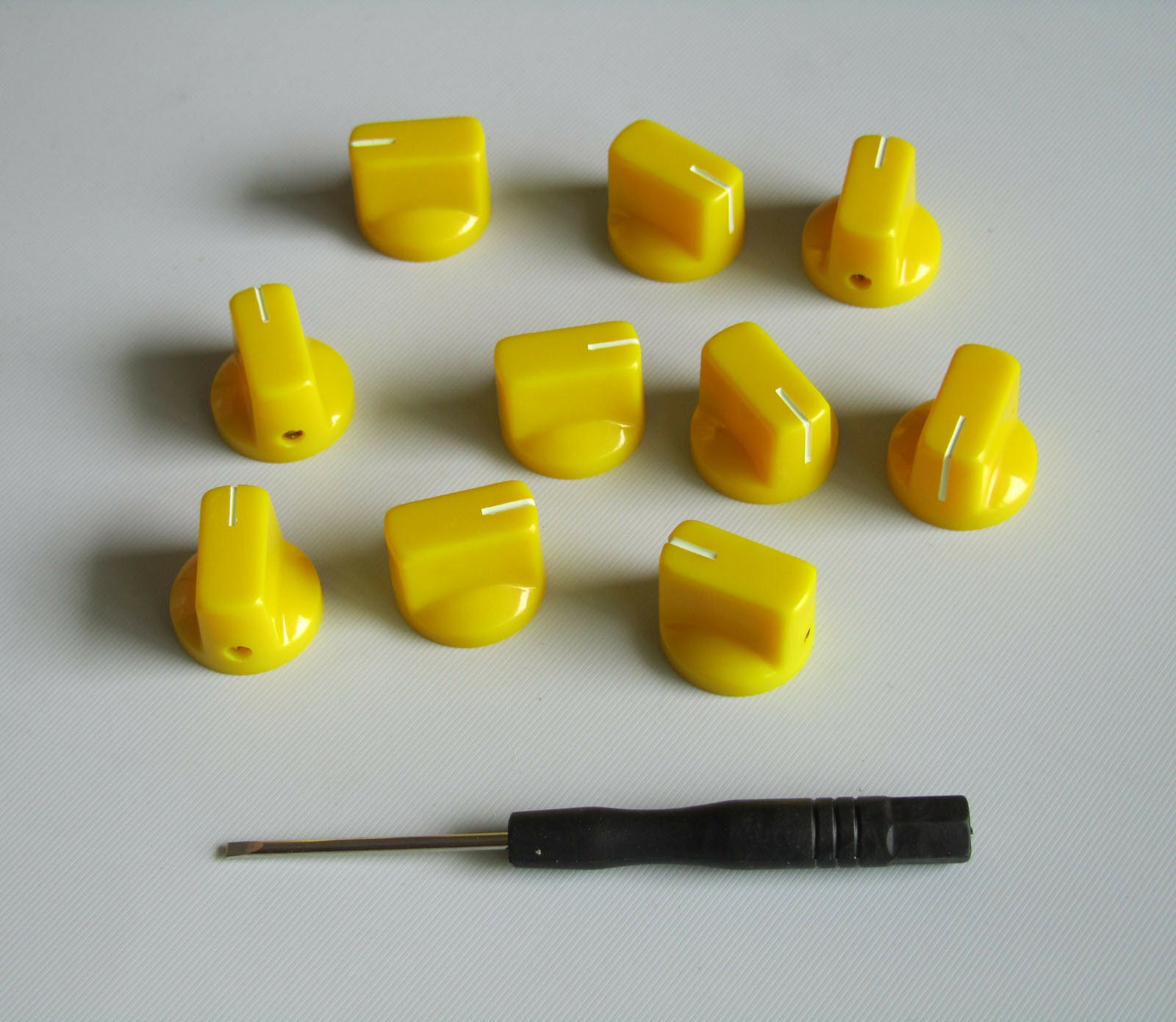 10x Guitar AMP Effect Pedal Knobs Davies 1510 Style Pointer Knob Yellow