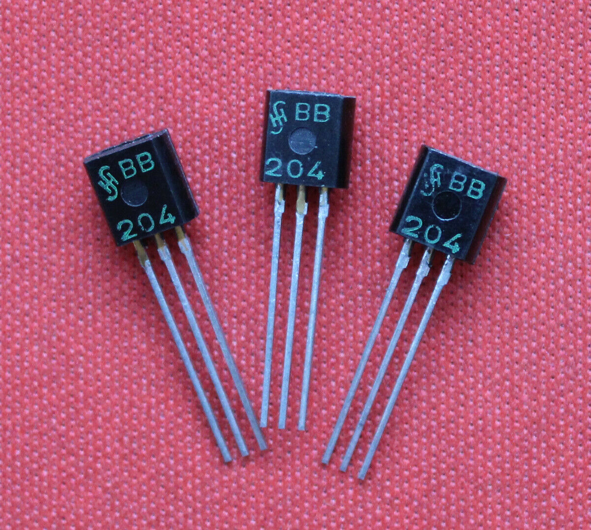 10pcs BB204 Integrated Circuit IC