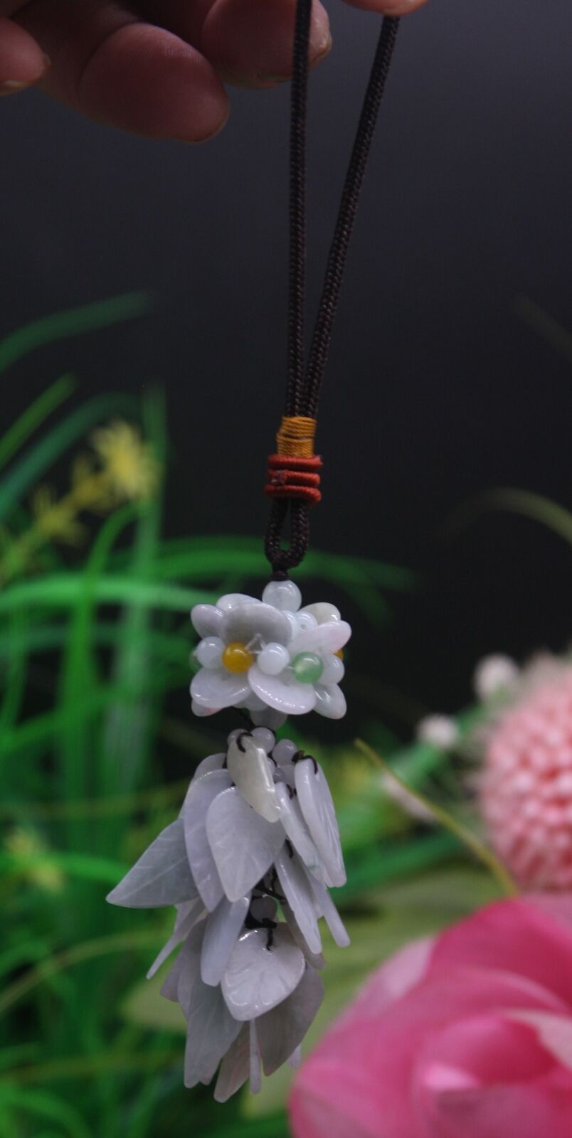 certified 100% natural green jadeite jade Car pendant Leaf petals æ ‘å¶è½¦æŒ‚ AA++