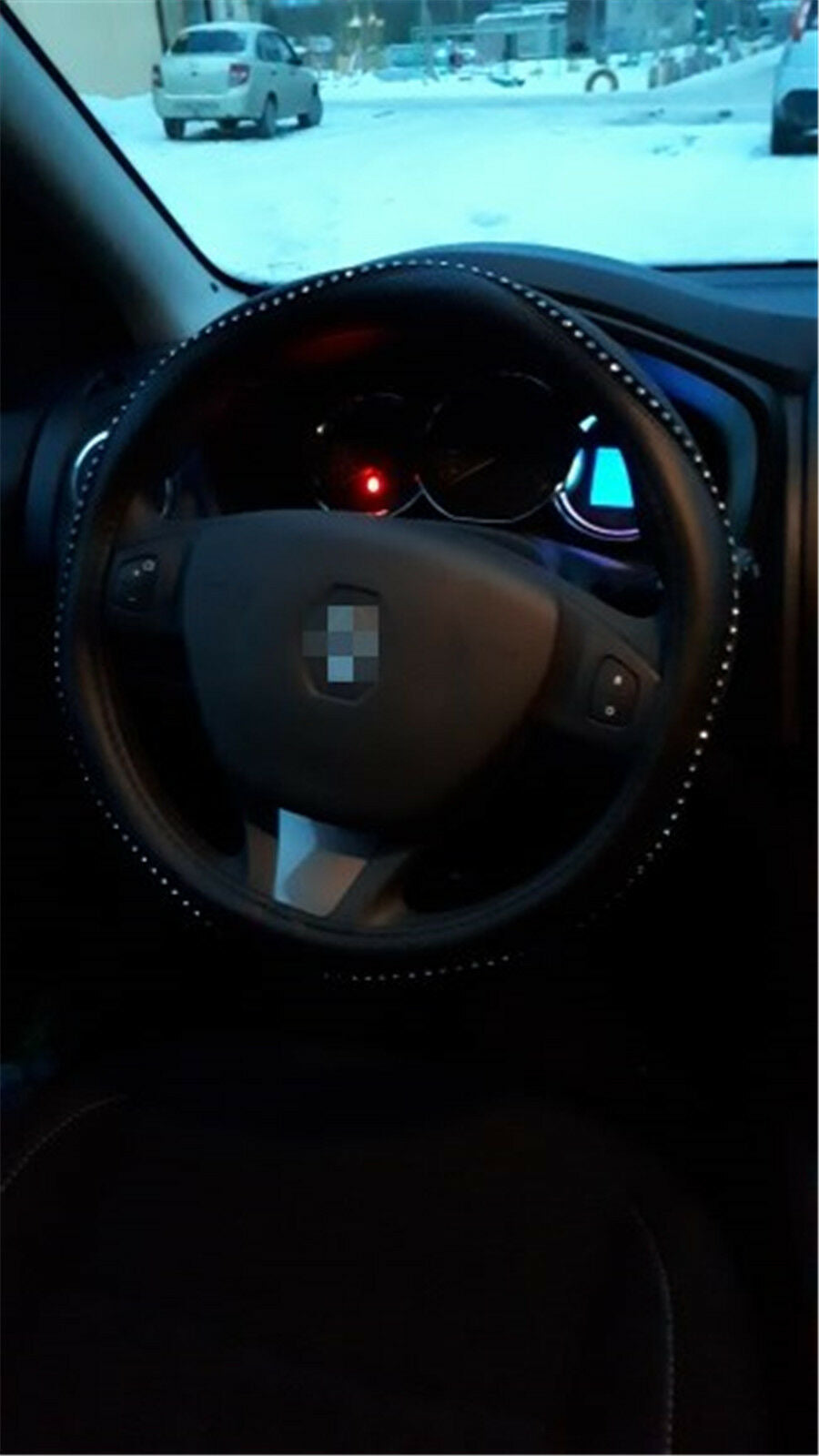Fashion Car-styling Auto Steering Wheel Covers Anti-Slip Black w/ Luxury Crystal