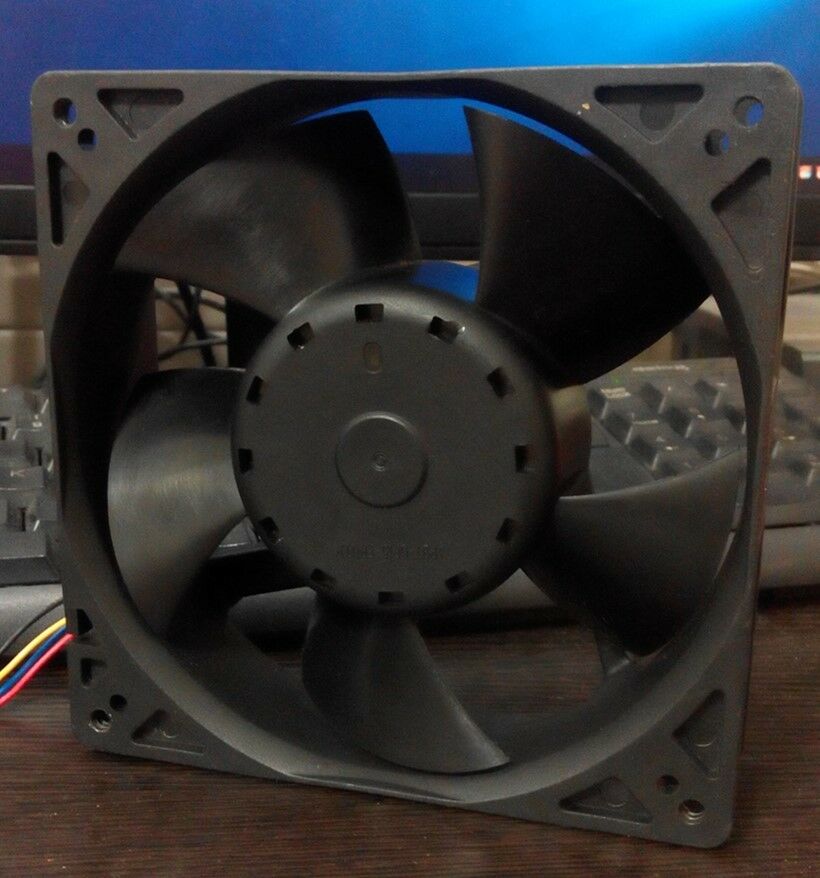 For 1Pcs Delta AFB1348SHE 48V 0.70A 13CM 12738 four-wire cooling fan