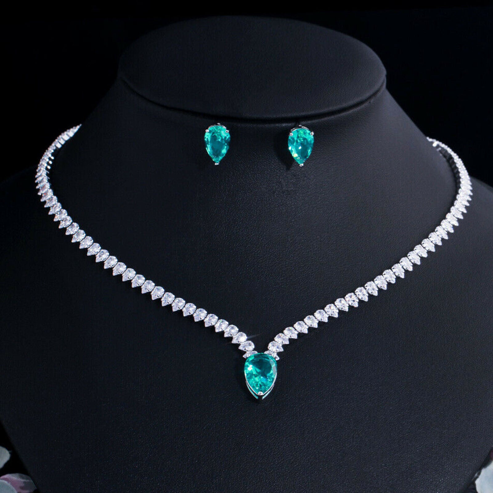 Awesome Green Stone Necklace Stud Earrings Jewelry Set for Brides Pageant