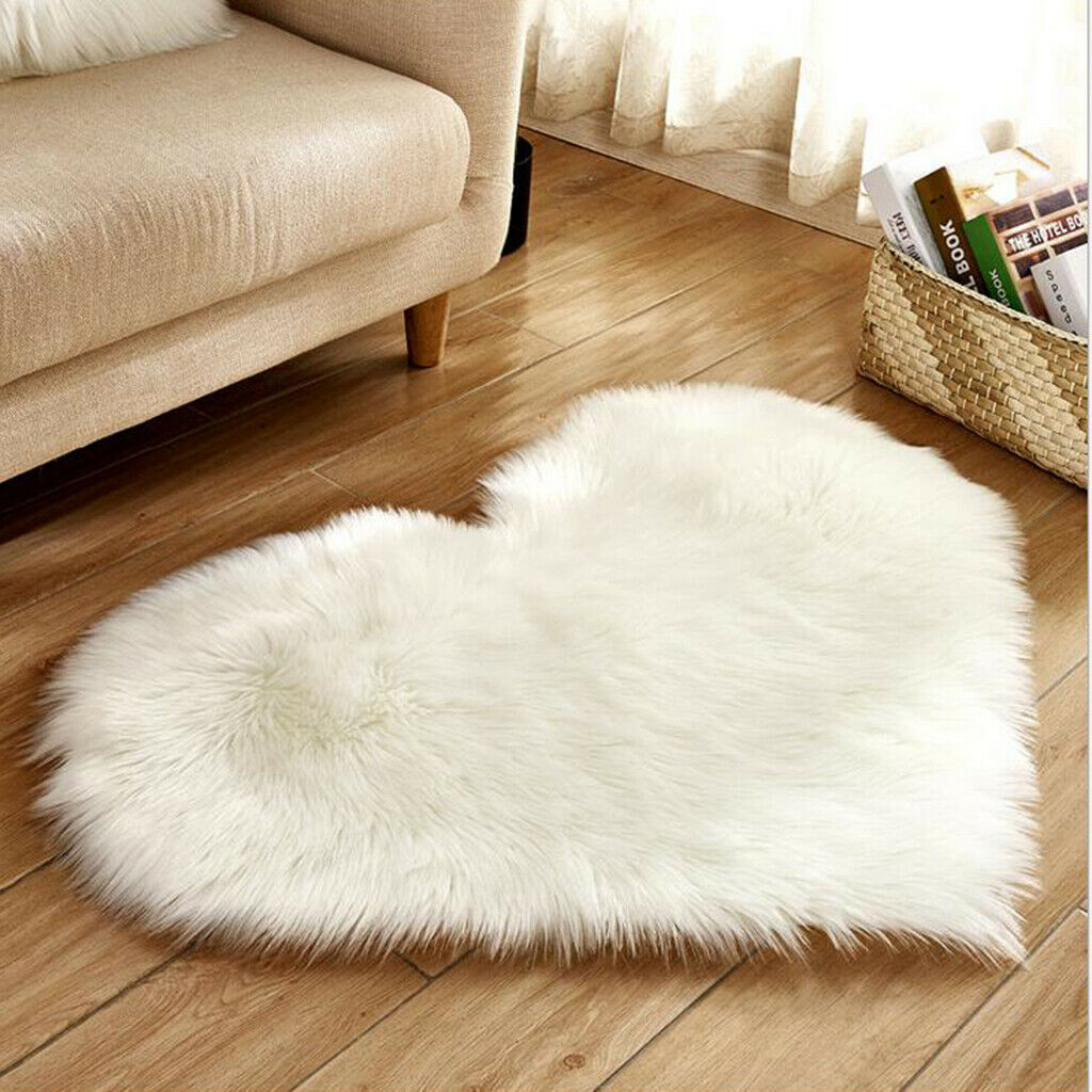 Heart Shape Shaggy Area Rugs Fluffy Floor Carpet for Bedroom Bedside 30x40cm