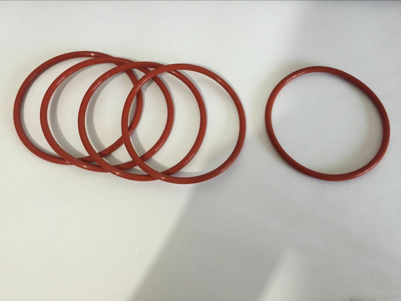 70mm OD 3.5mm Thick Industrial Silicone O Ring Sealing Gaskets 5PCS