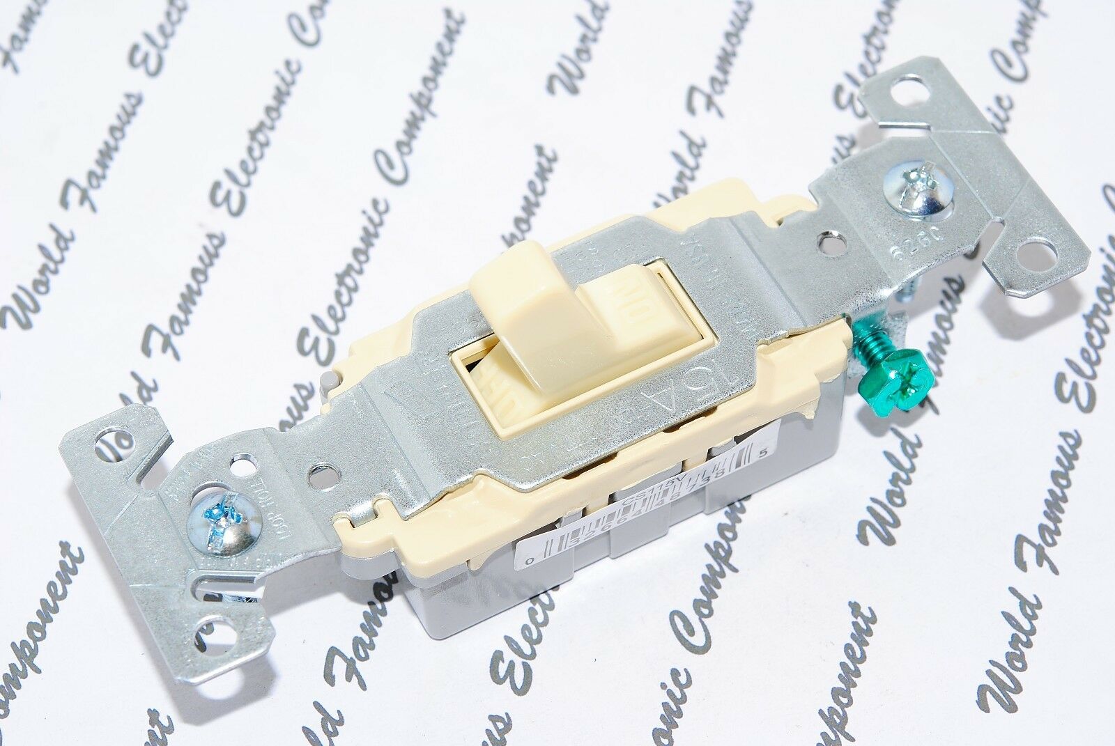 1pcs-COOPER CS115V 15A 120V/277V AC Toggle Light Switche - lvory