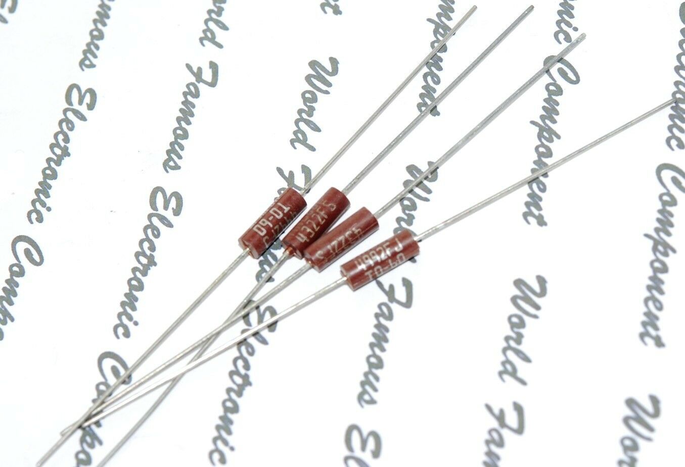 10pcs - IRC RN60D 825R (825 ohm) 0.5W (1/2W) 1% MIL Resistor