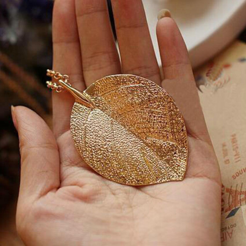 Women Graceful Golden Leaf Exquisite Pendant Necklace Long Sweater Chain BDAUDD