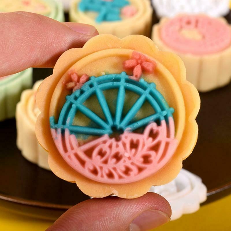 Mid-autumn Festival 50g Plastic Moon Cake Moulds 1 Plunger and 6 Stamps