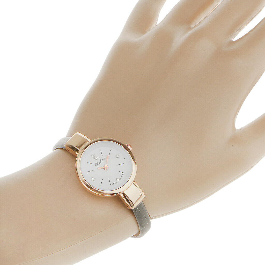 Fashion Mens Womens Bracelet Black Quartz Watch Women