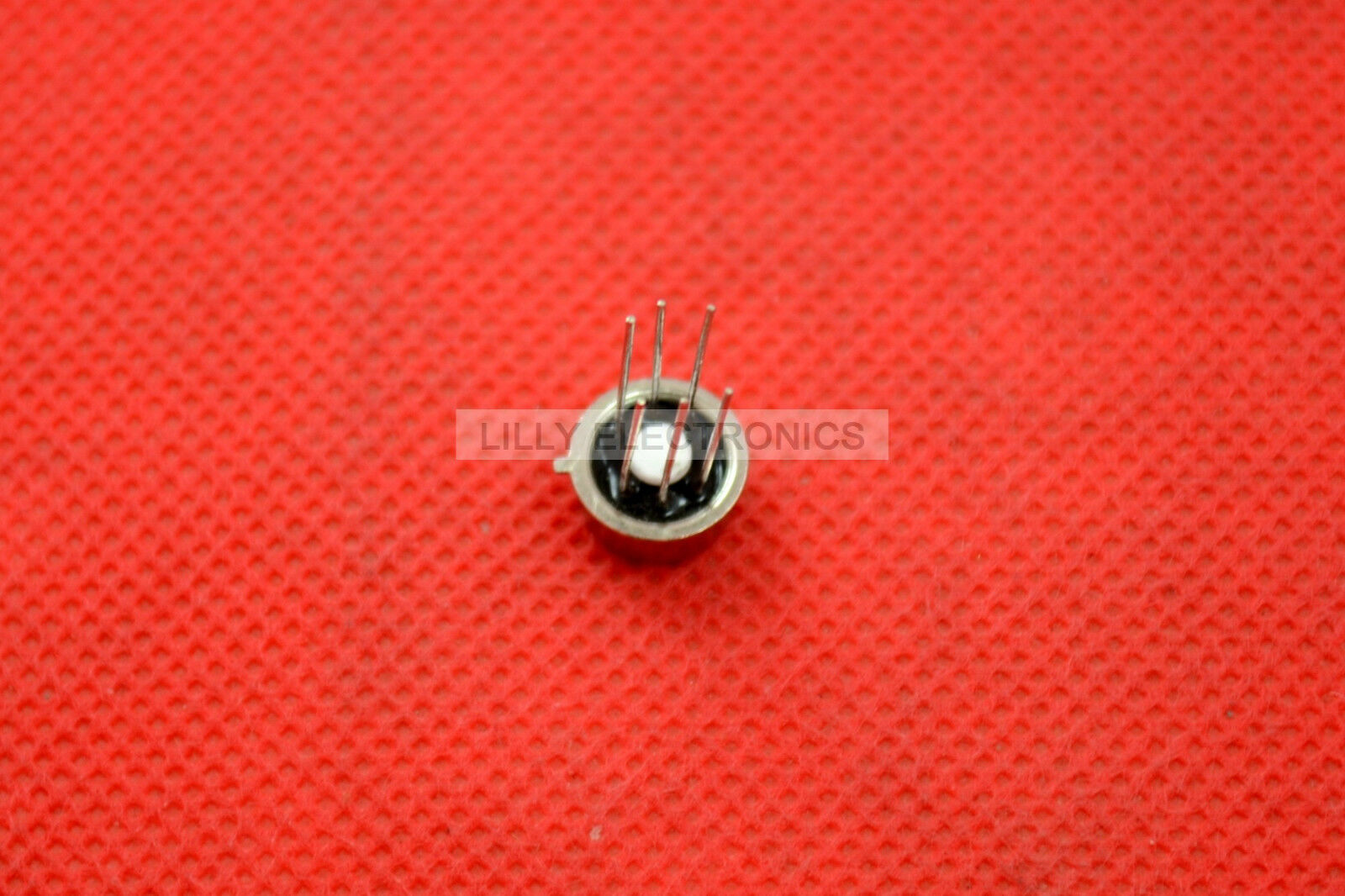LM194H/883 20 mA 35 V 2 CHANNEL NPN Si SMALL SIGNAL TRANSISTOR TO-99 Package:CAN