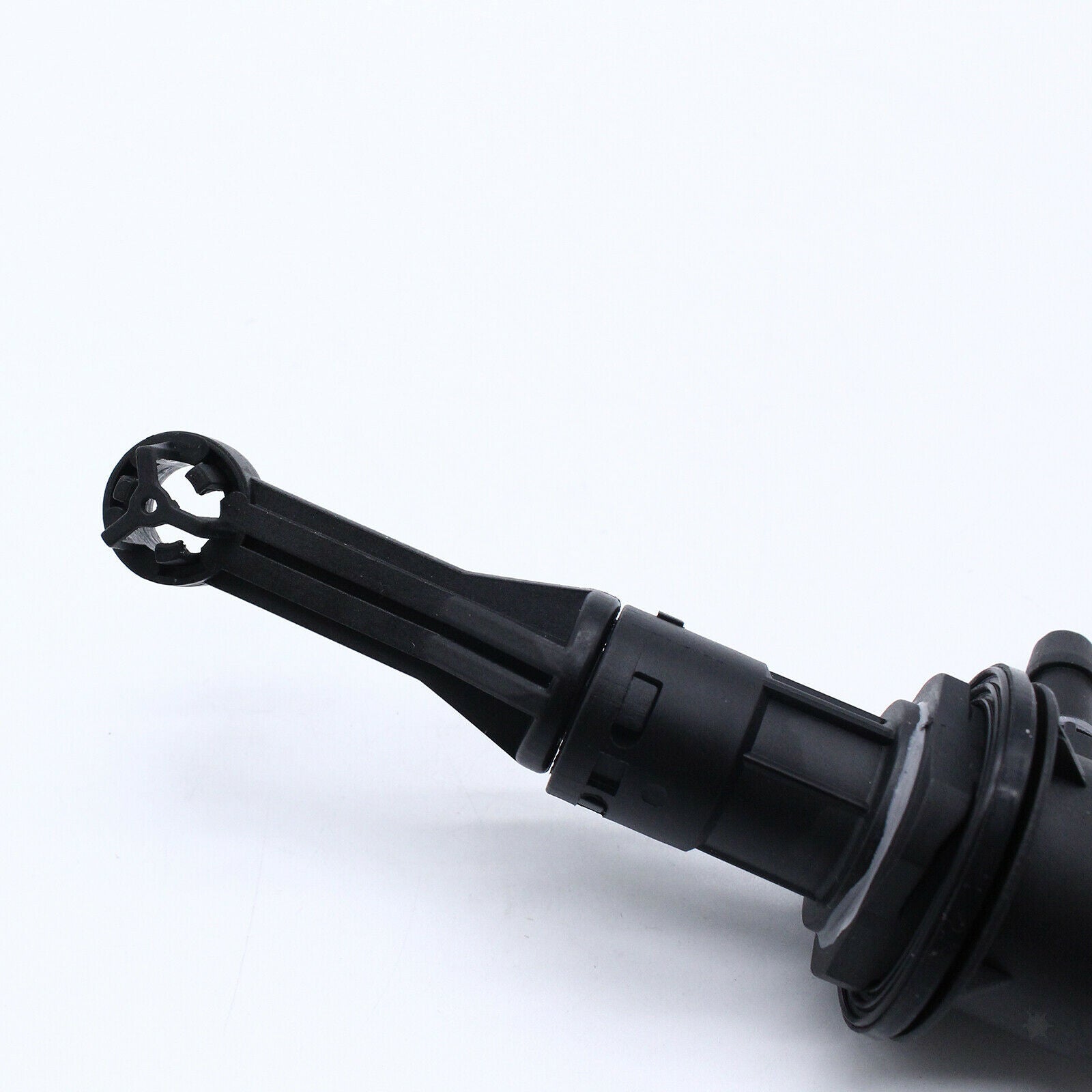 8200039836 Clutch Master Cylinder Fit for RNO SPACE IV 2.2 3.0 Black