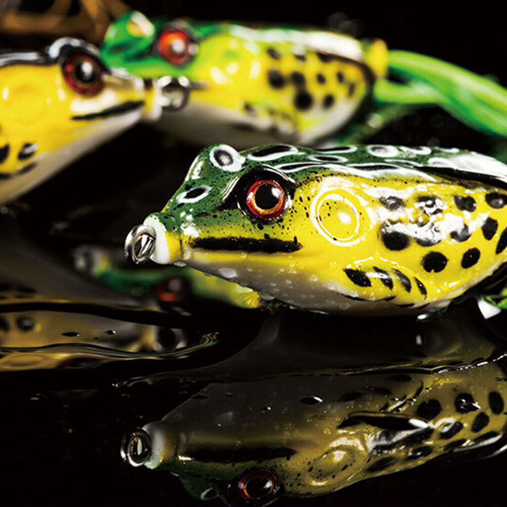 Fishing Lures Large Frog Topwater Crankbait Hooks Bass Bait Tackl.l8
