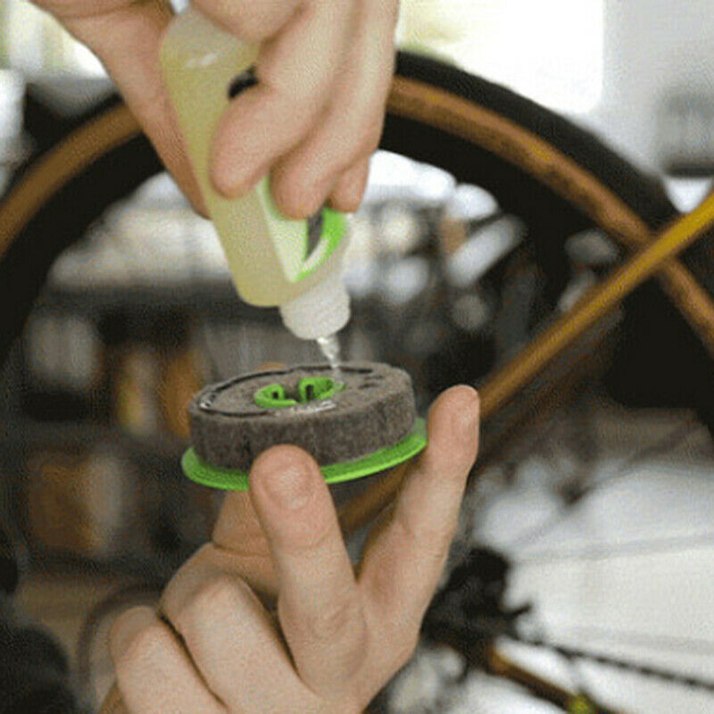Bicycle Roller Chain Oiler Lubricating Cycling Gear Roller Cleaner Lubric.l8