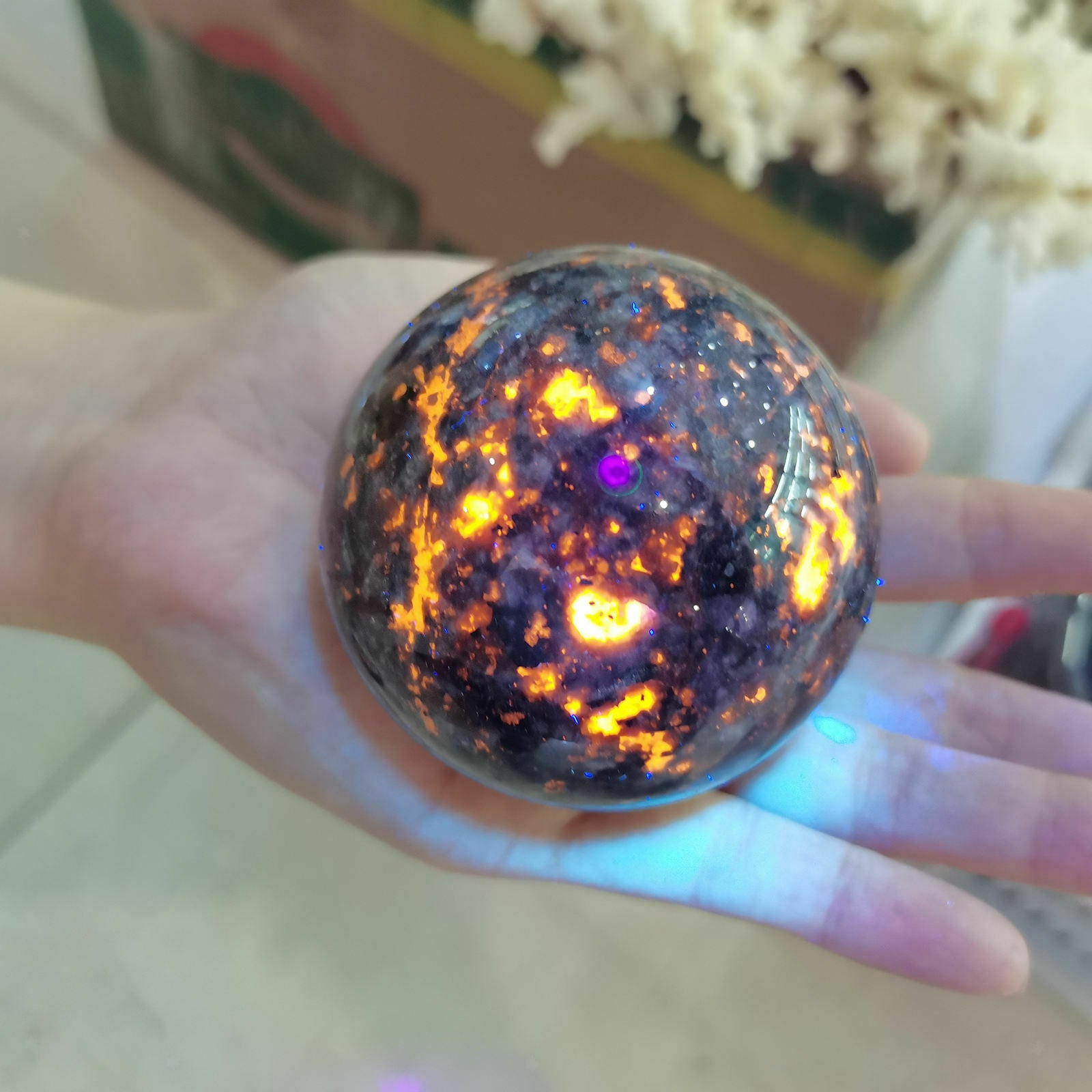 Natural Polished Energy Mineral Crystal Ball Flame Stone Ball for Aquarium