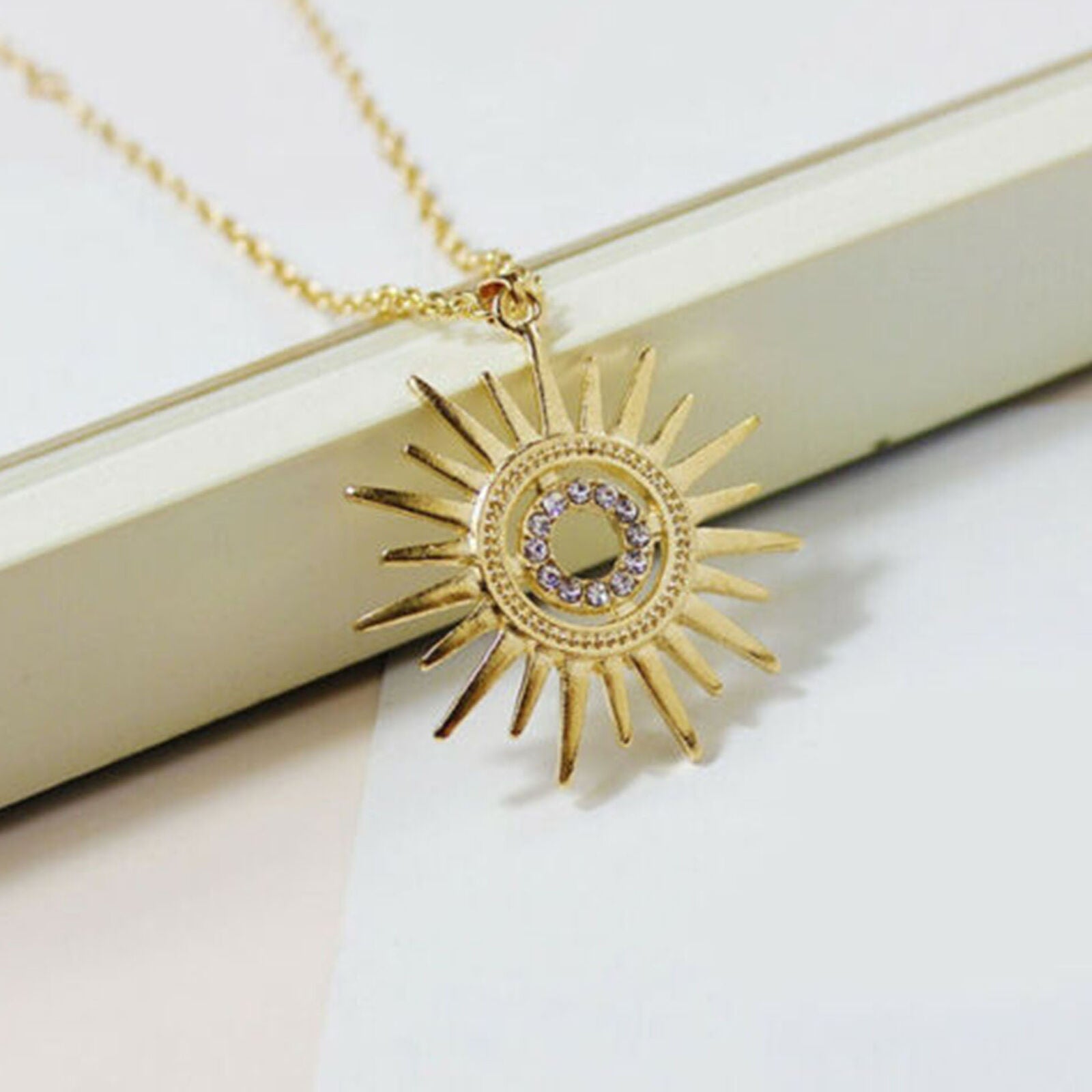 Sun Flower Charm Women Zircon Pendant Necklace Clavicle Chain Lady Jewelry Gifts