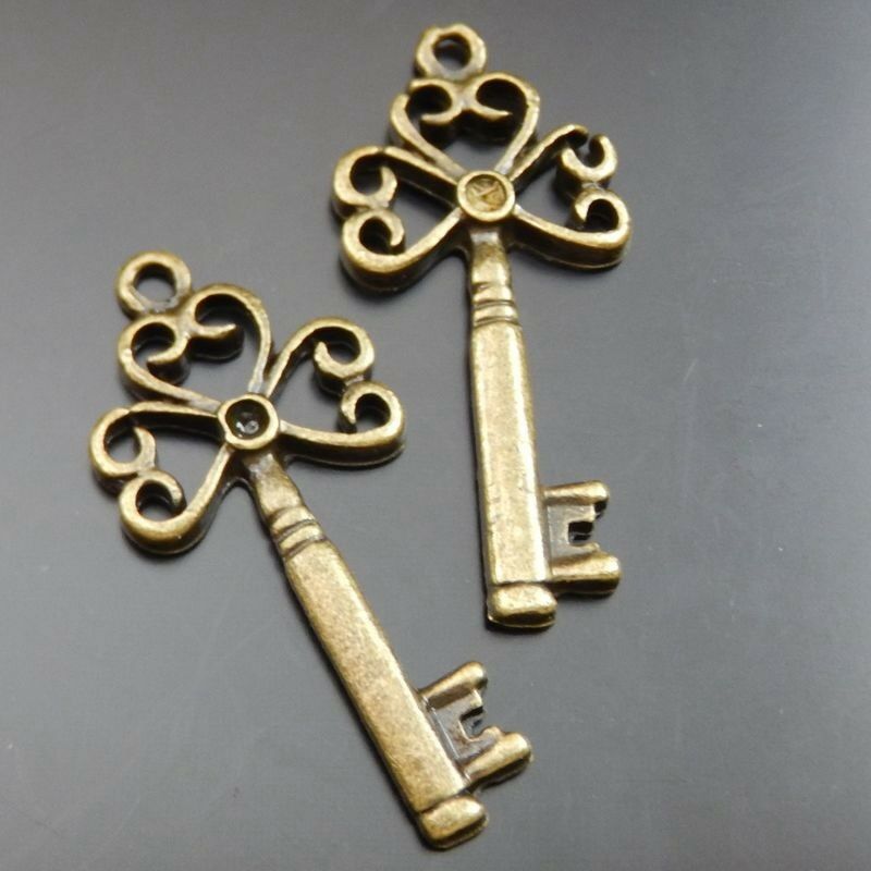 30 pcs Antiqued Bronze Floral Key Pendant Charm Alloy Handicraft Jewelry 16*44mm