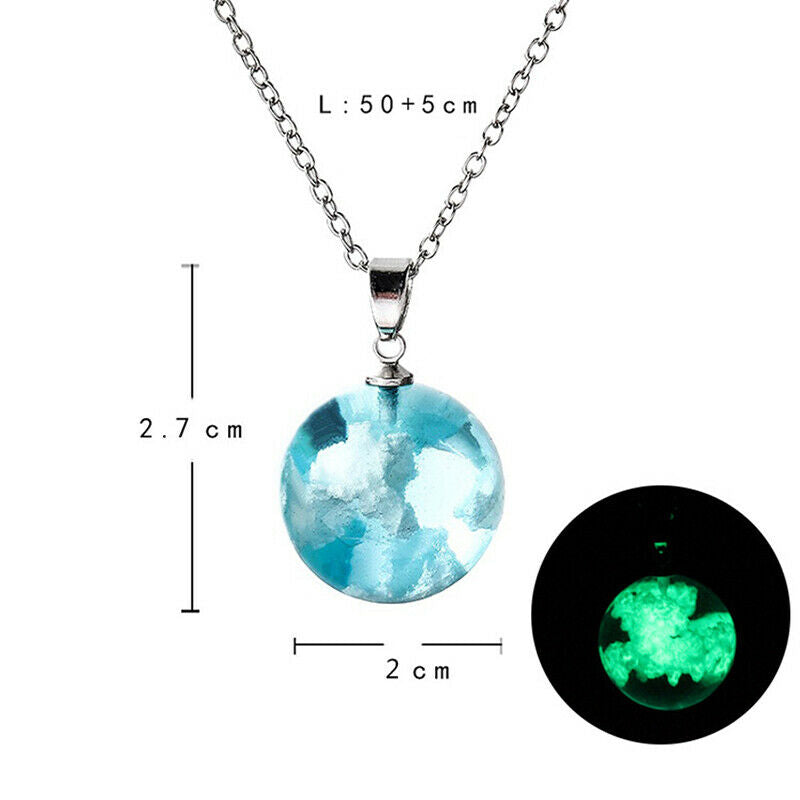 Fashion Transparent Sky Cloud Round Necklace Glow in the Dark Necklace Jewelr Qx
