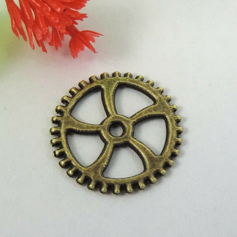 30 Retro Bronze Round Drive Gear Charm Alloy Cog Pendant Steampunk Jewelry 18mm