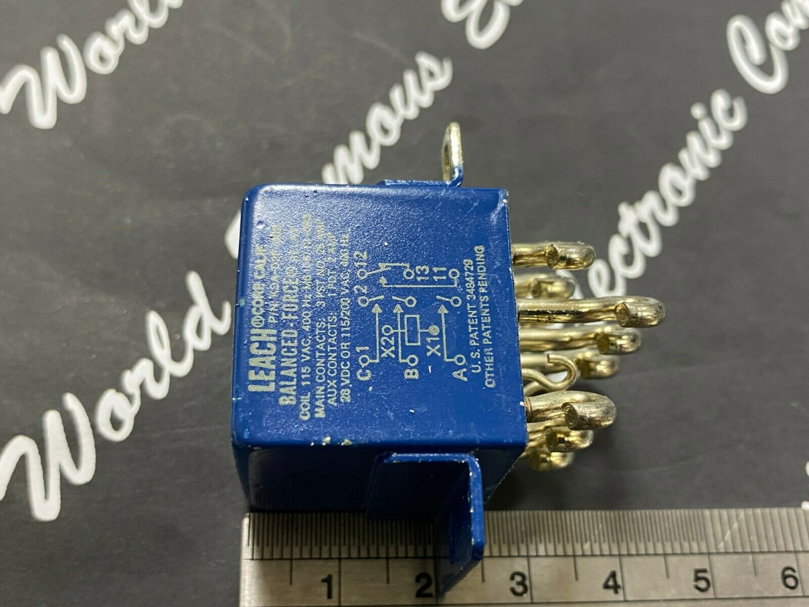 1pcs -  LEACH KDA-D2F-002 28VDC OR 115/200VAC 3PST-NO 25A  Relay - AHX209