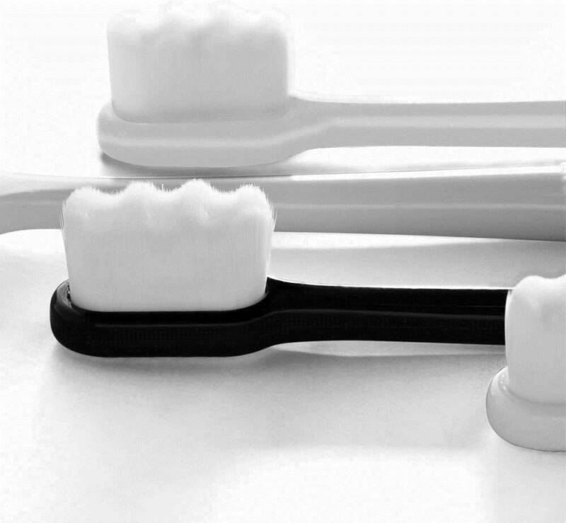 4pcs Super-Soft Toothbrushes For Sensitive Gums Micro-Nano Manual Toothbrush Set