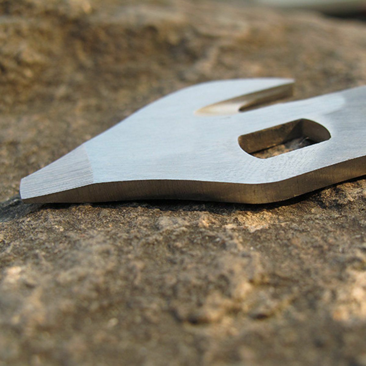Bottle Opener Keychain Gadget Multi-function Outdoor Pocket Tool Pry Bar Keyring