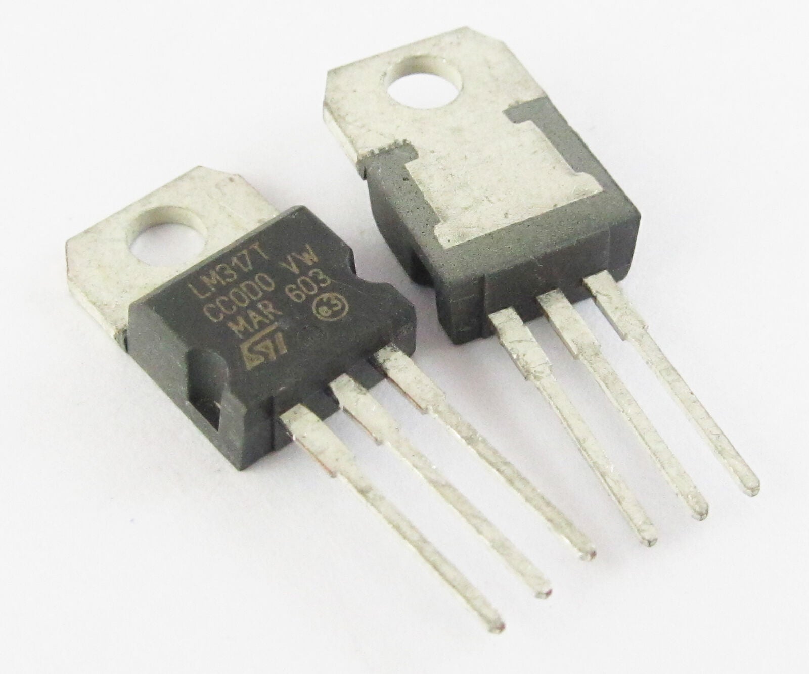 8pcs IC chip LM317T LM 317, 1.2V to 37V Voltage Regulator