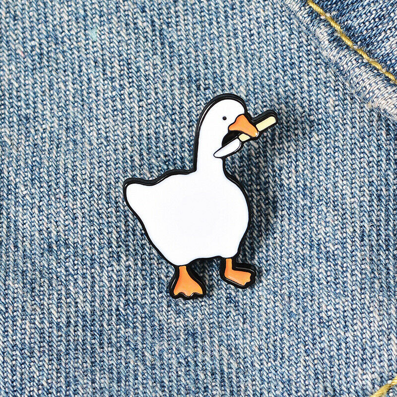 Fun game goose Brooches cartoon cute enamel white goose Badge Lapel  pi.l8