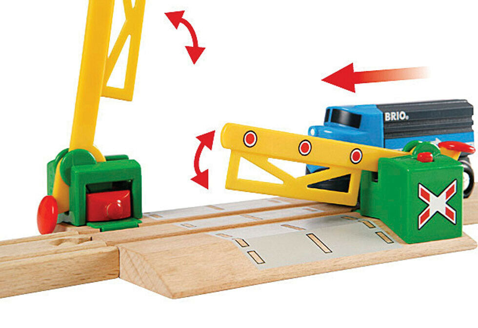 33750 BRIO Magnetic Action Crossing Wooden Train Railway Accessories Age 3yrs+