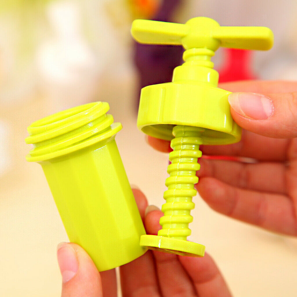 Small Garlic Crusher for Nuts Twist Manual Press Home Kitchen Cooking Gadget