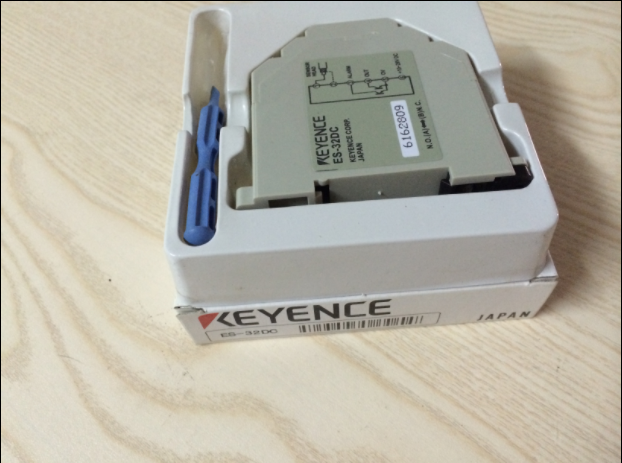 1Pcs 100% new KEYENCE Kean Pro proximity controller ES-32DC