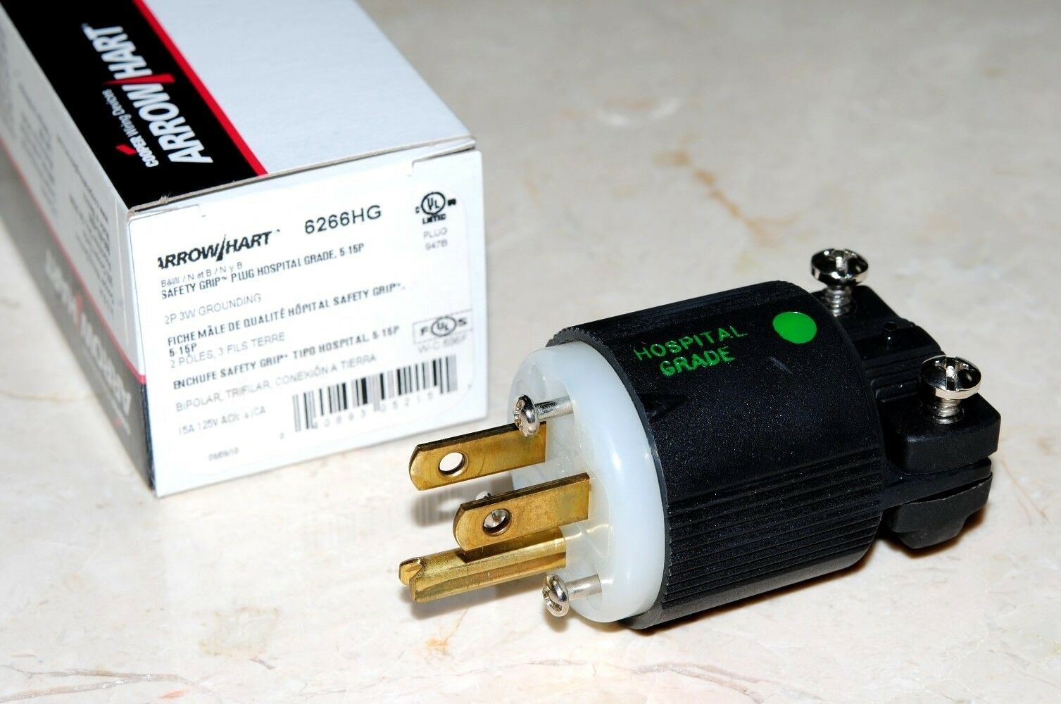 1pcs-COOPER 6266HG 15A 125V NEMA5-15P Hospital Grade Straight Nylon Plug